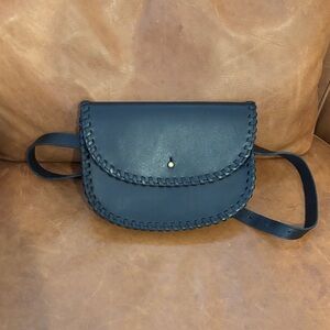 Madewell women’s black stitched belt bag Sz Medium 100% leather